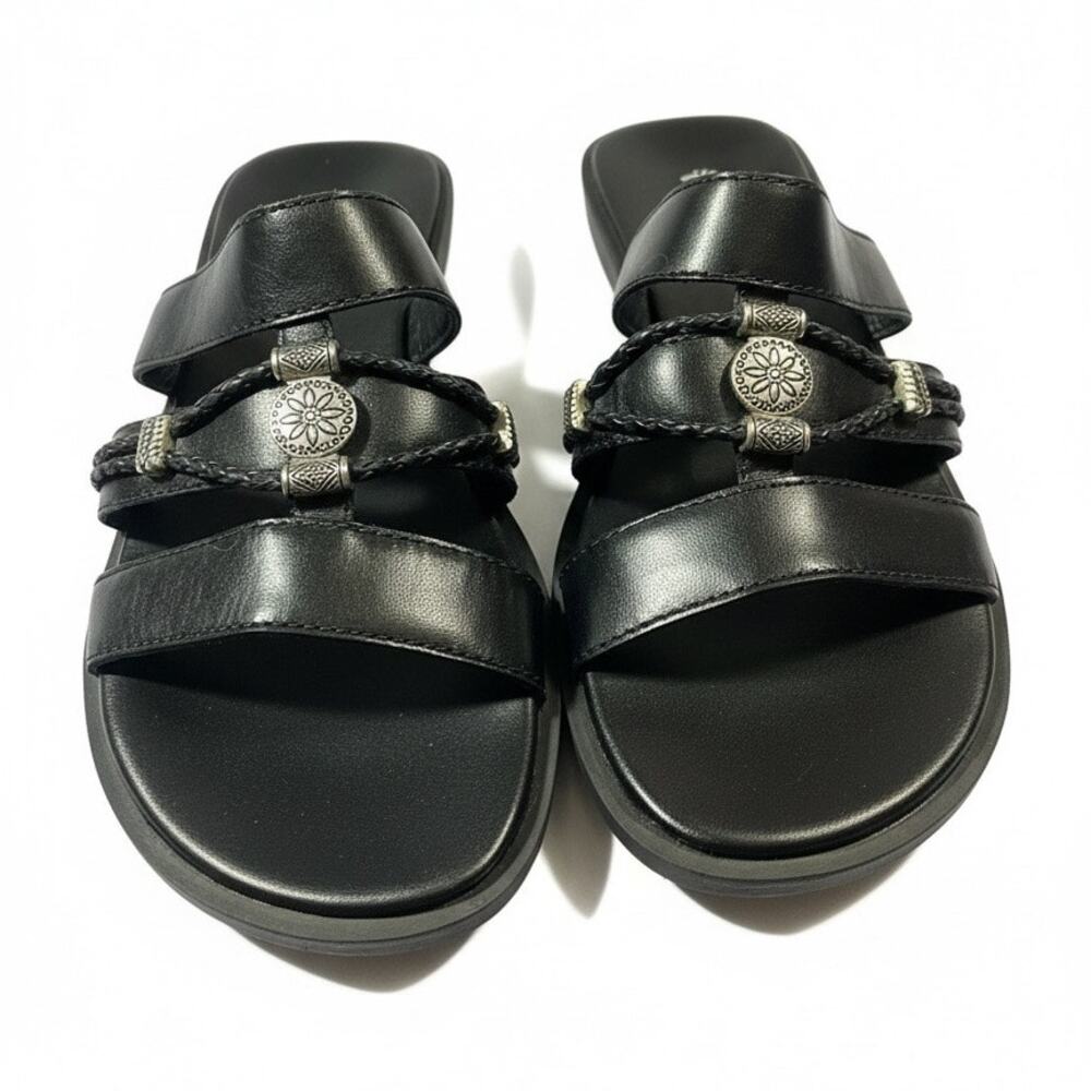 Bear Traps 3 Strap Women's Leather Slide With Silver Medallion and Beads Size 7